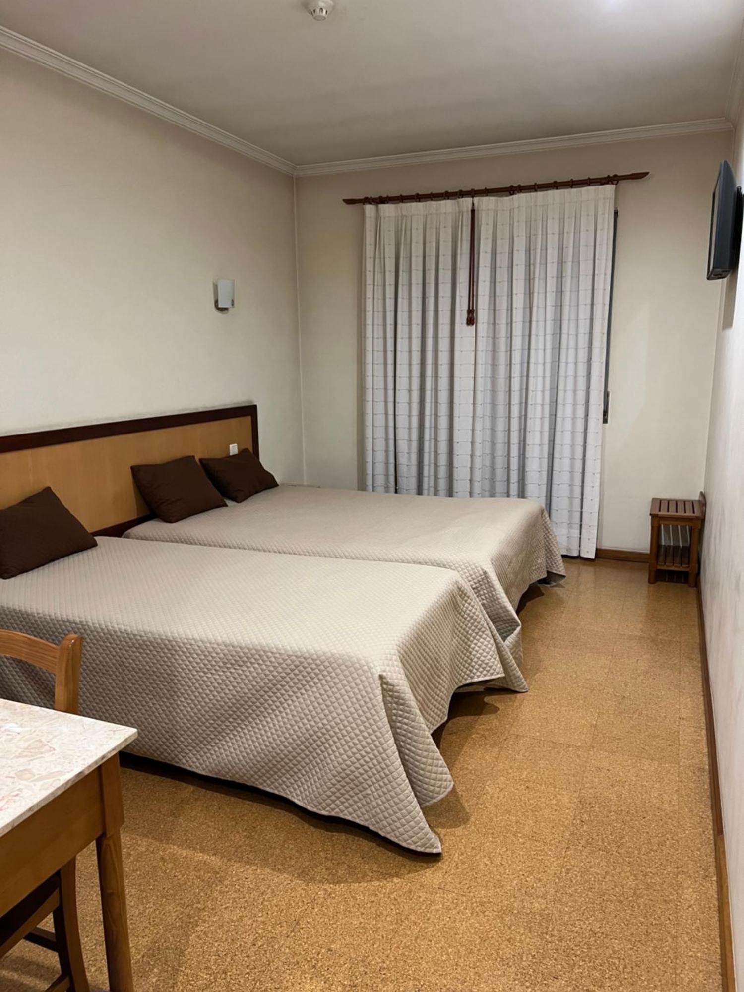 Ze Da Rampa Hotel Віла-даз-Авіш Екстер'єр фото