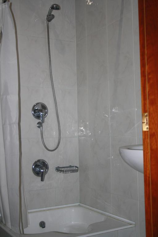 Ze Da Rampa Hotel Віла-даз-Авіш Номер фото